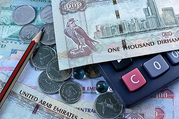 യുഎഇയിൽ സ്വന്തമായി വീട് വാങ്ങണോ? ഇനി ബാങ്കിൽ കയറാതെ ലോൺ അനുമതി നേടാം; അറിയാം പുതിയ ഡിജിറ്റൽ വിപ്ലവം!