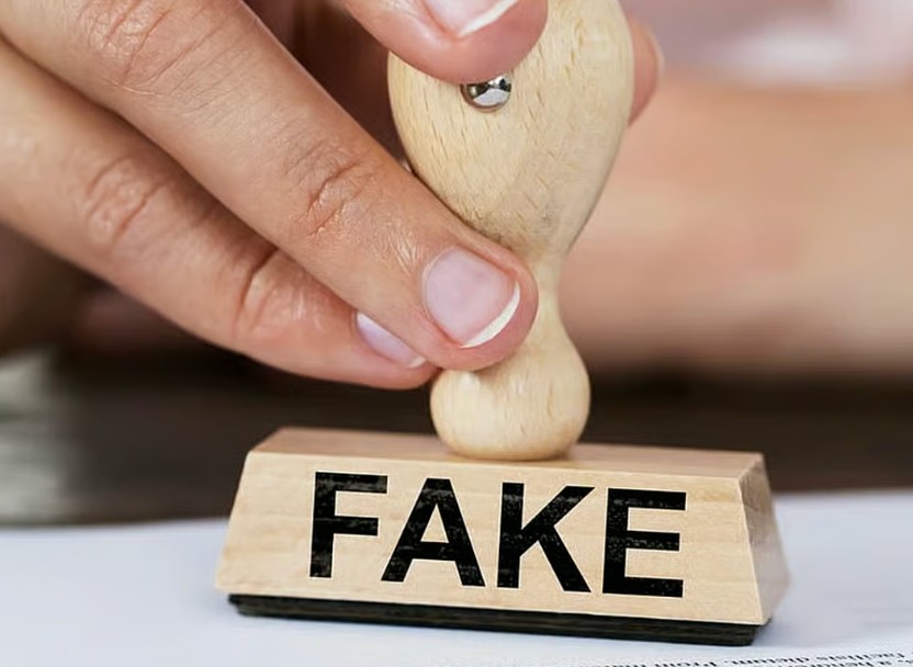 ജോലി തേടുന്നവർ ജാഗ്രത! വിസ തട്ടിപ്പ് സംഘങ്ങൾ വലവിരിക്കുന്നു; മുന്നറിയിപ്പുമായി യുഎഇ പോലീസ്