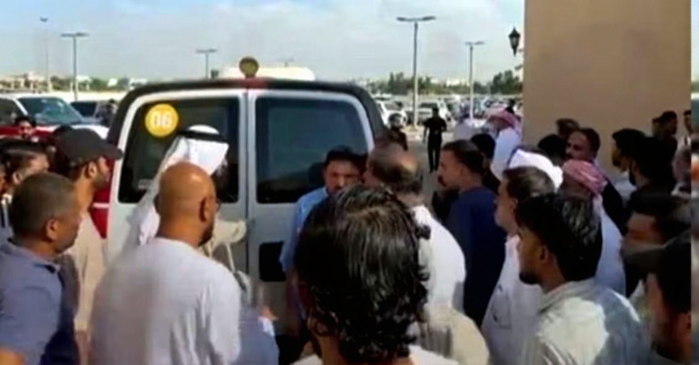 കരളലിയിക്കുന്ന യാത്രാമൊഴി.. നാല് പൊന്നോമനകൾക്ക് അന്ത്യയാത്രയേകി അമ്മ; കണ്ടുനിൽക്കാനാകാതെ തേങ്ങി ആശുപത്രി ജീവനക്കാർ